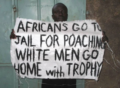 Poaching = trophy hunting